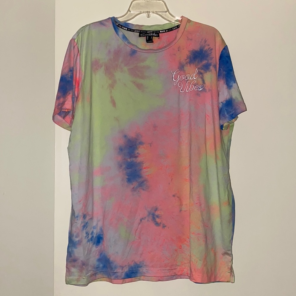 Sommer Ray “Good Vibes” short sleeve